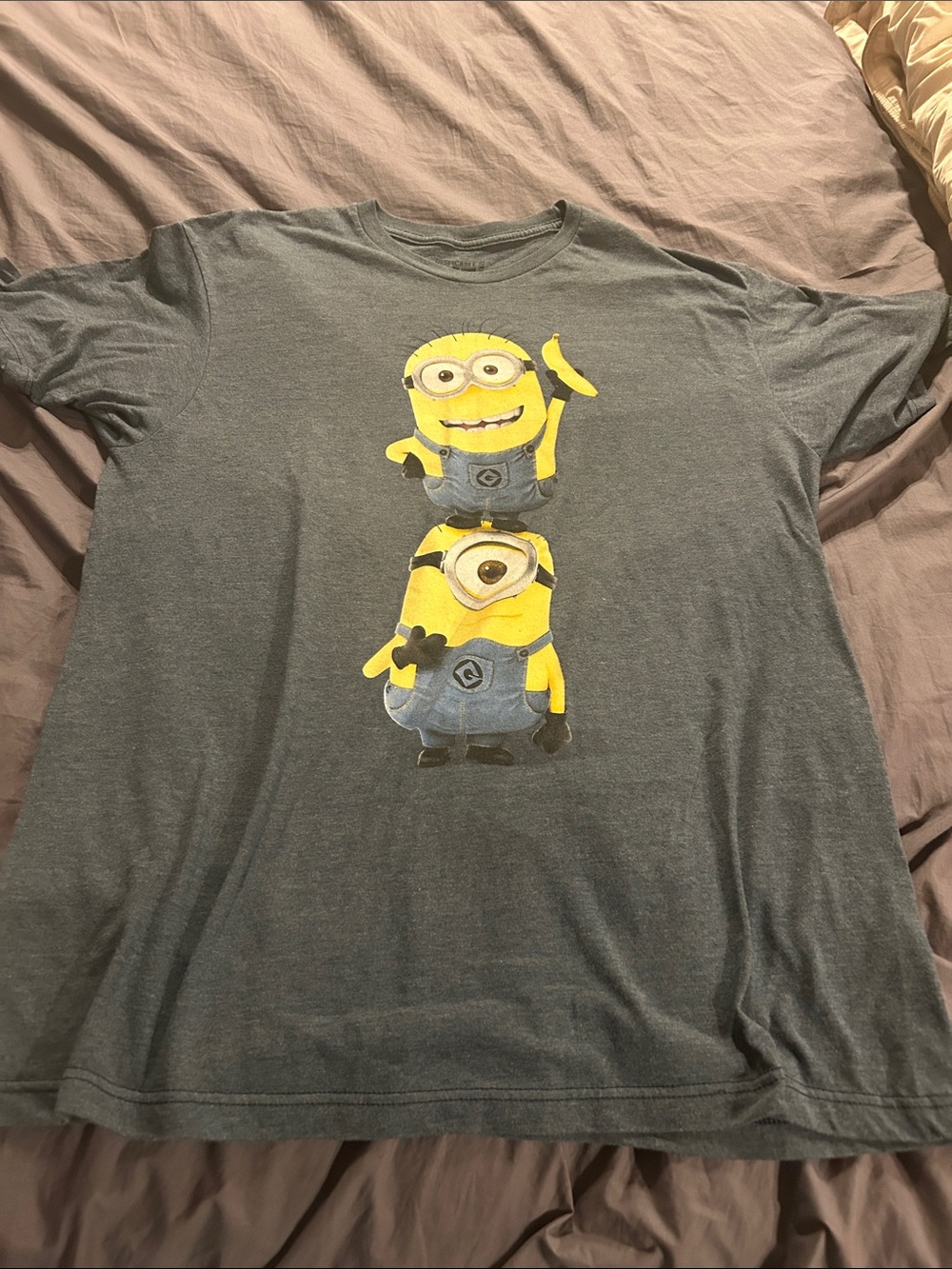 Men’s Minions Graphic tee
